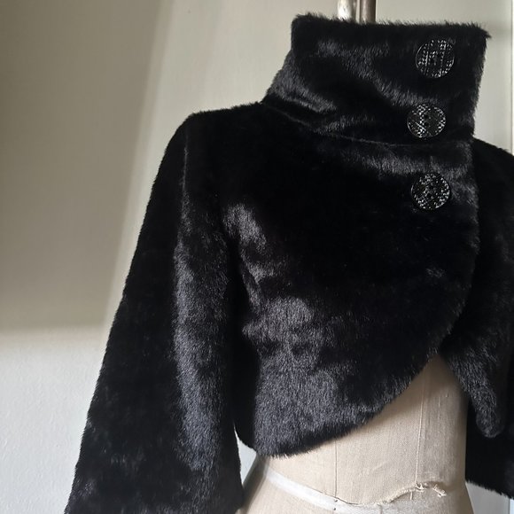 Ladies Black Faux Fur Cropped Jacket - Picture 8 of 9